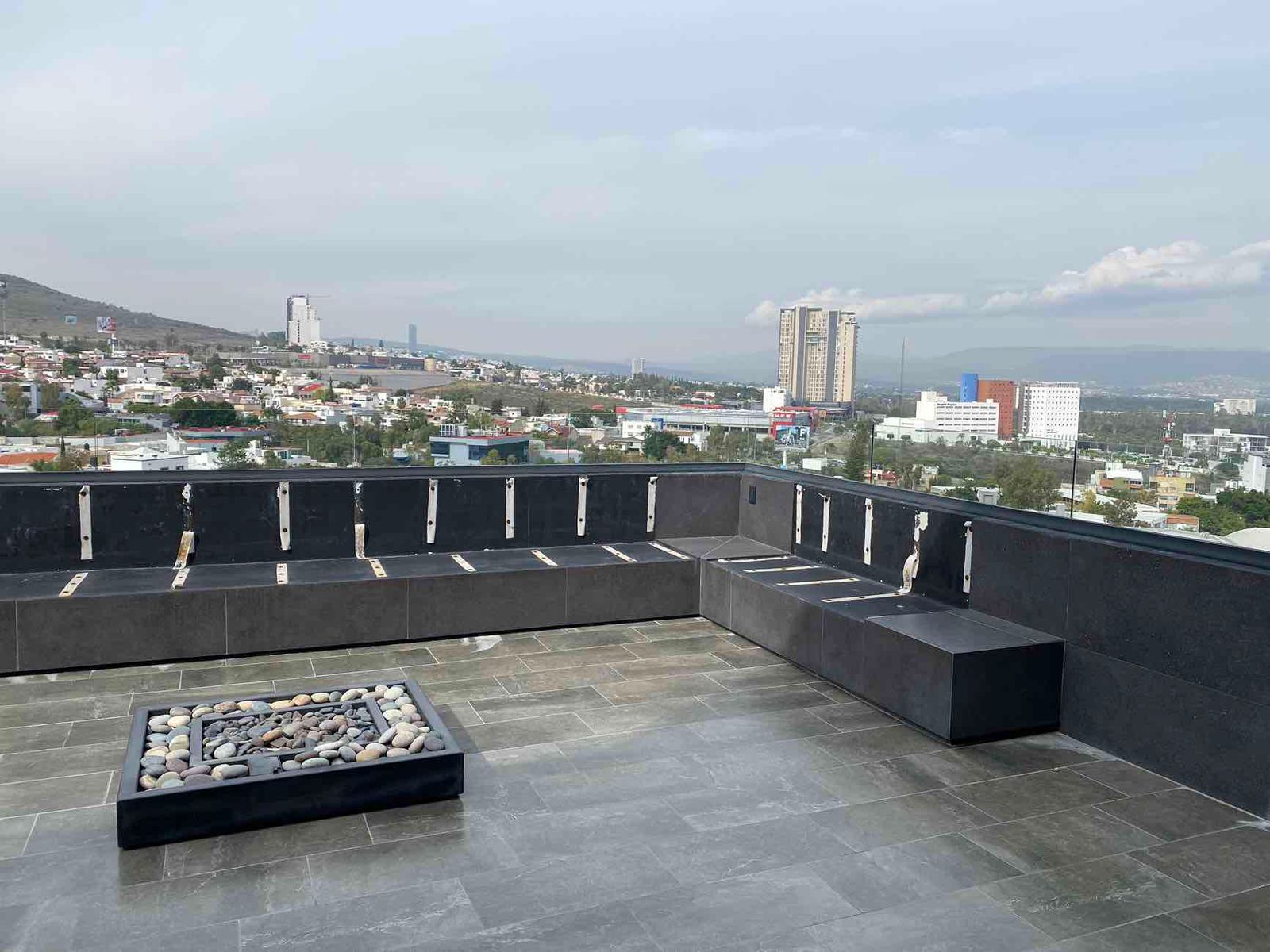 DEPARTAMENTO EN RENTA EN TORRE KENZO ZONA DORADA LEÓN GTO