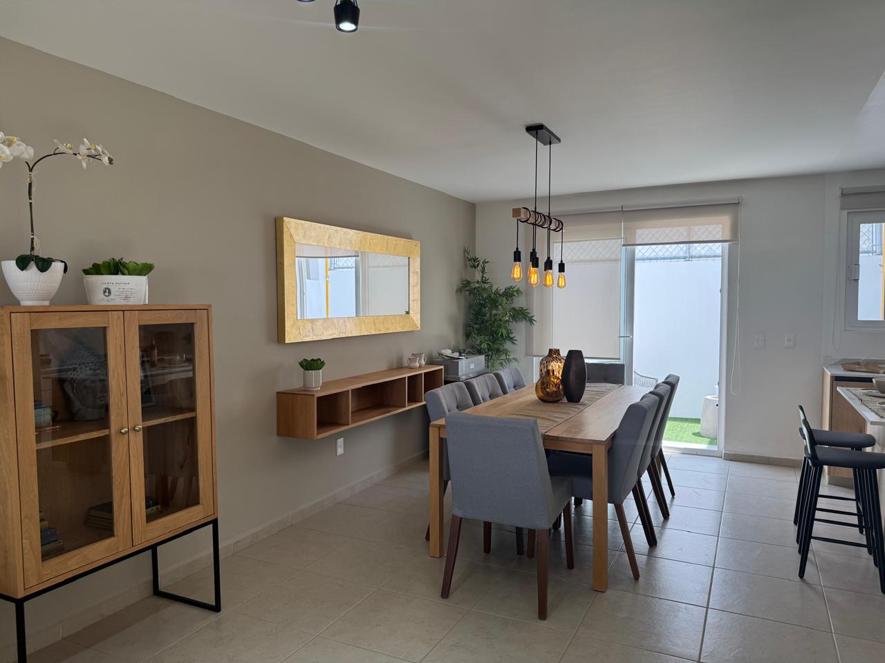 Hermosa casa en VENTA ubicada en fraccionamiento privado con vigilancia 24/7