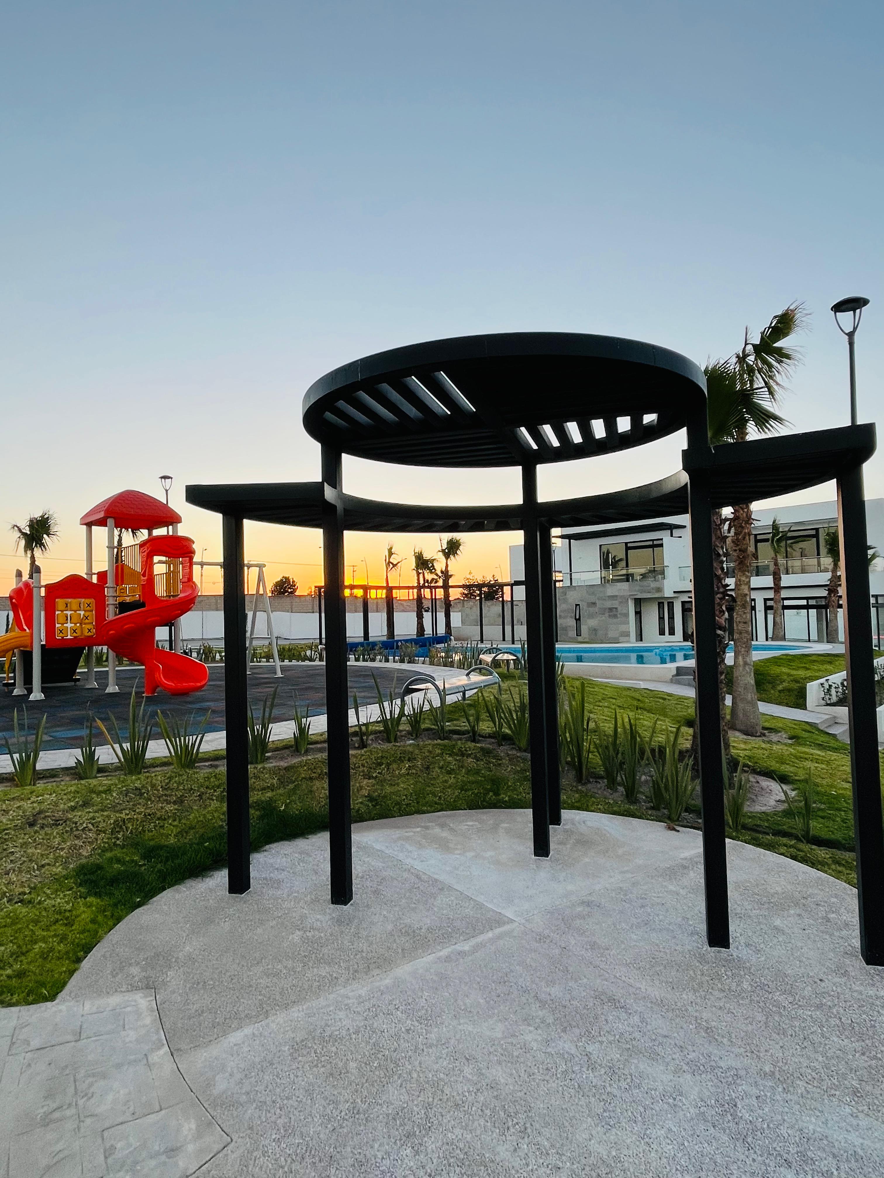 Departamento en venta en privado con casa club con alberca en León Gto zona norte