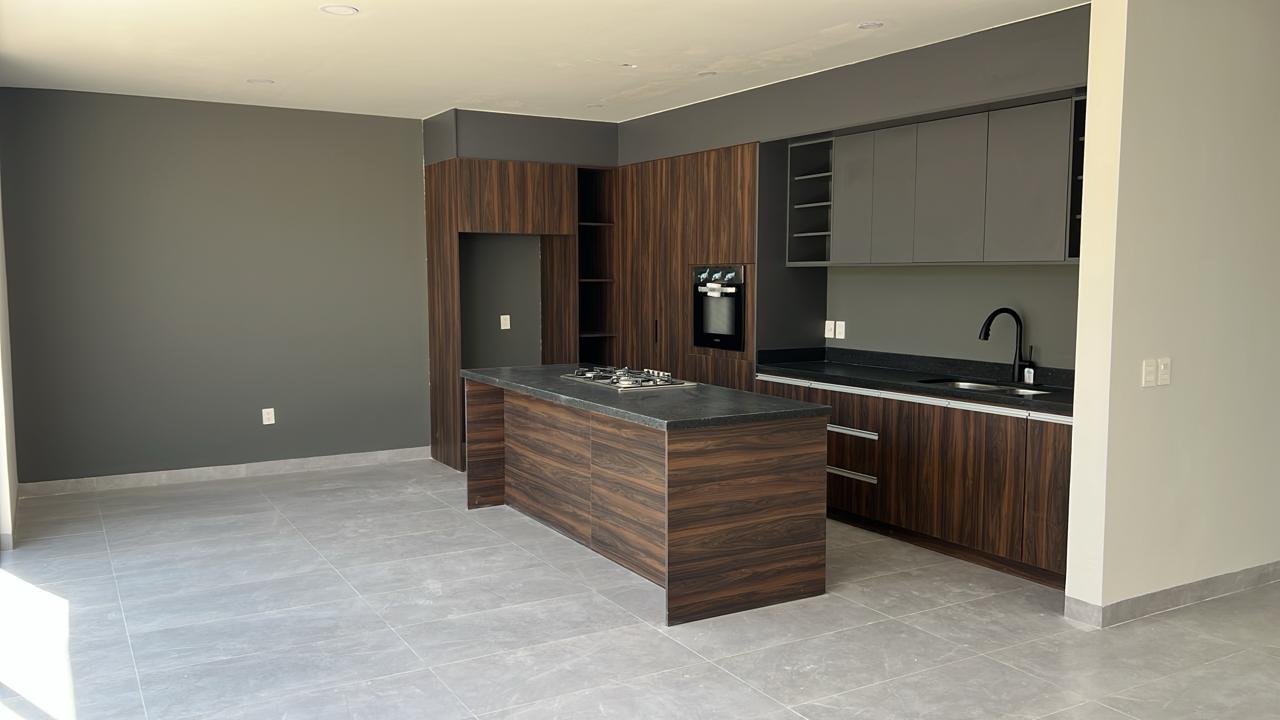 CASA EN VENTA EN FRACCIONAMIENTO VALLES DEL MOLINO EN LEÓN GTO ZONA NORTE