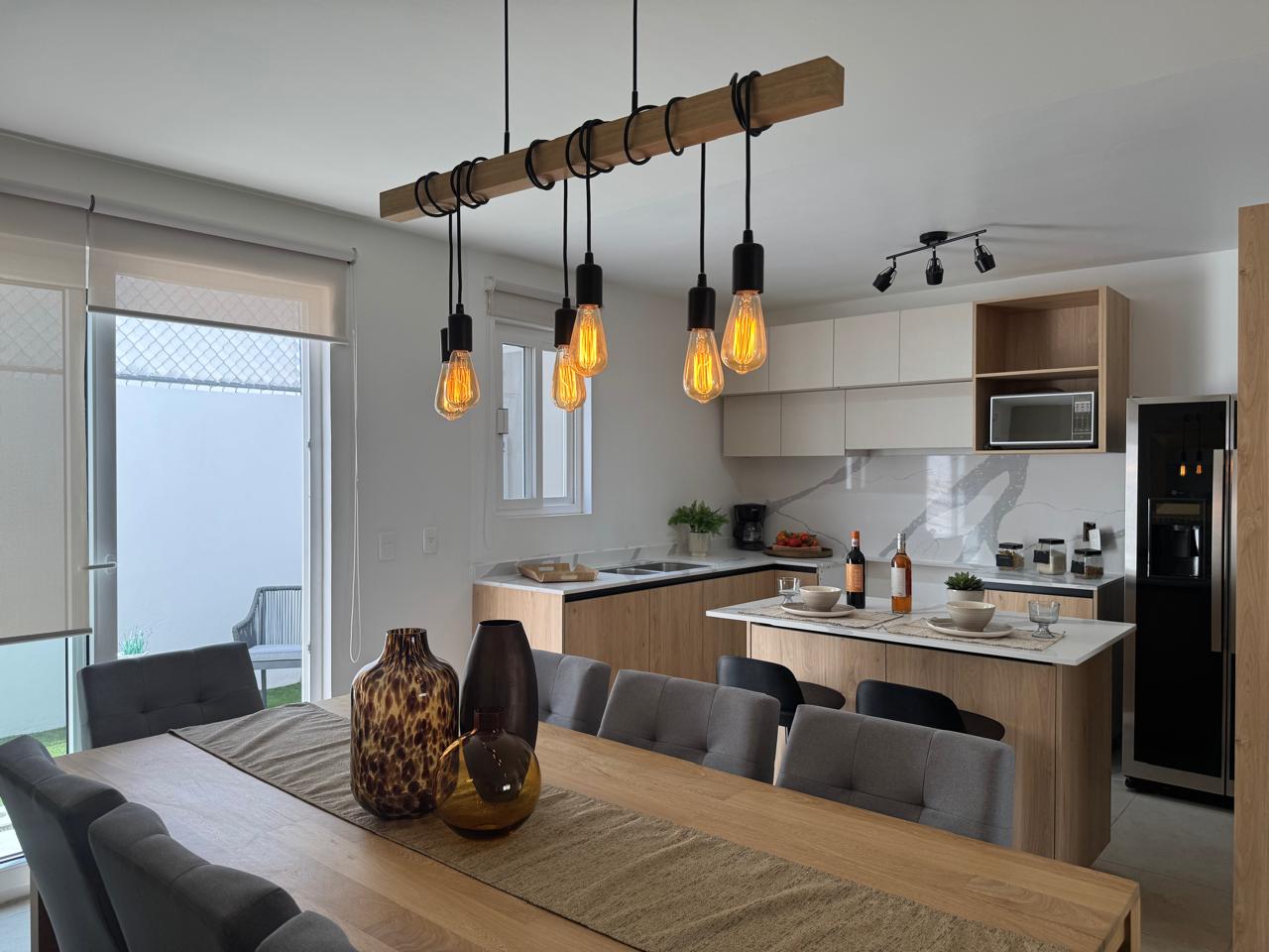 Hermosa casa en VENTA ubicada en fraccionamiento privado con vigilancia 24/7